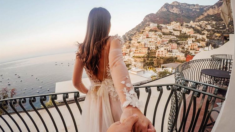 Italy bride groom couple destination wedding