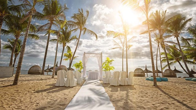 Mauritius bride groom couple destination wedding