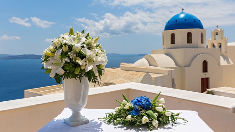 Santorini bride groom couple destination wedding