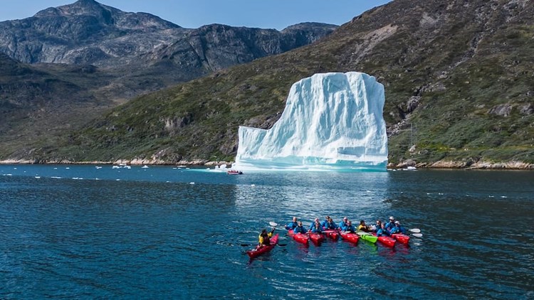 Alaska kayak iceberg cruise